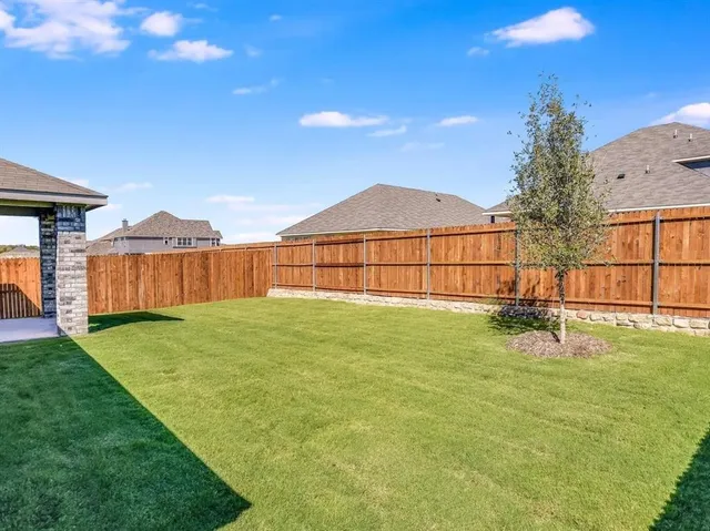 $2,350 | 3282 Ribisl Lane, Royse City, TX 75189