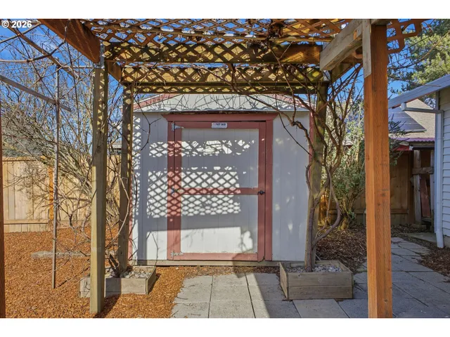 $397,500 | 21858 Southwest Regal Court, Beaverton, OR 97003