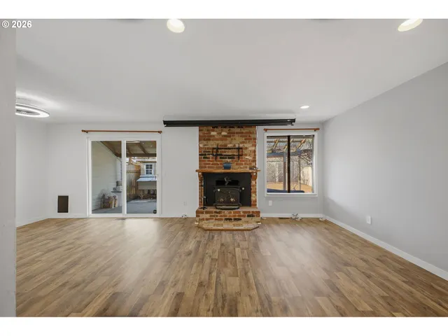 $397,500 | 21858 Southwest Regal Court, Beaverton, OR 97003