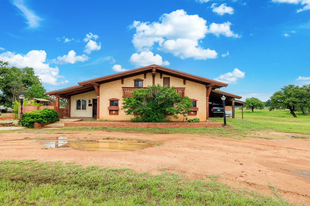463 Bell Mountain Road Willow City, TX 78675 - Photo 5 of 27