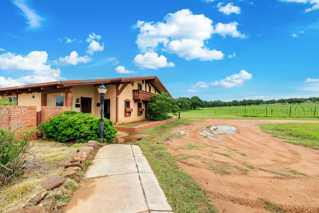 463 Bell Mountain Road Willow City, TX 78675 - Photo 6 of 27