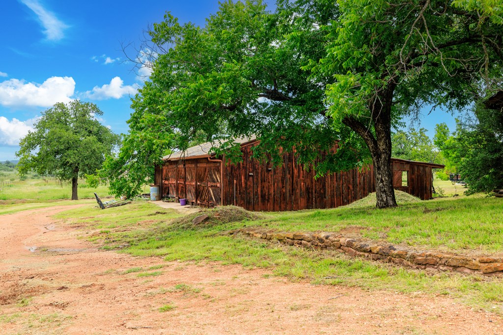 463 Bell Mountain Road Willow City, TX 78675 - Photo 9 of 27