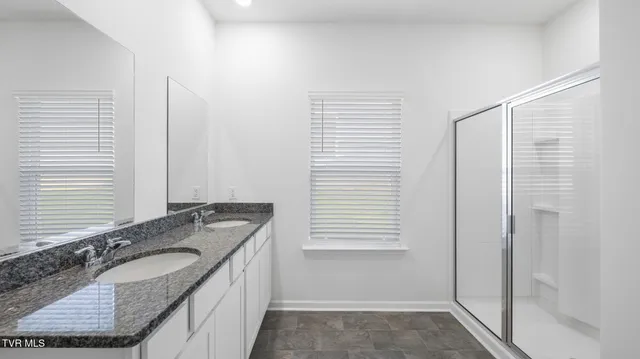 $499,085 | 575 Fieldcrest Road, Blountville, TN 37617