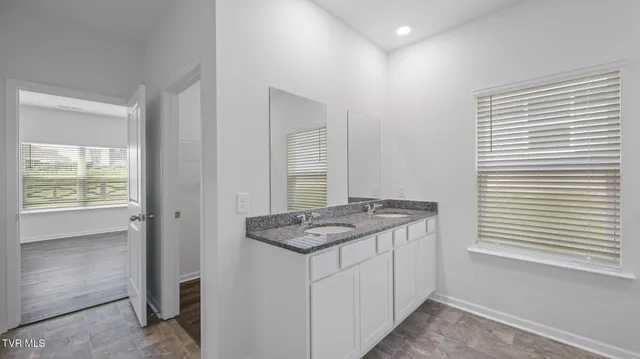 $499,085 | 575 Fieldcrest Road, Blountville, TN 37617