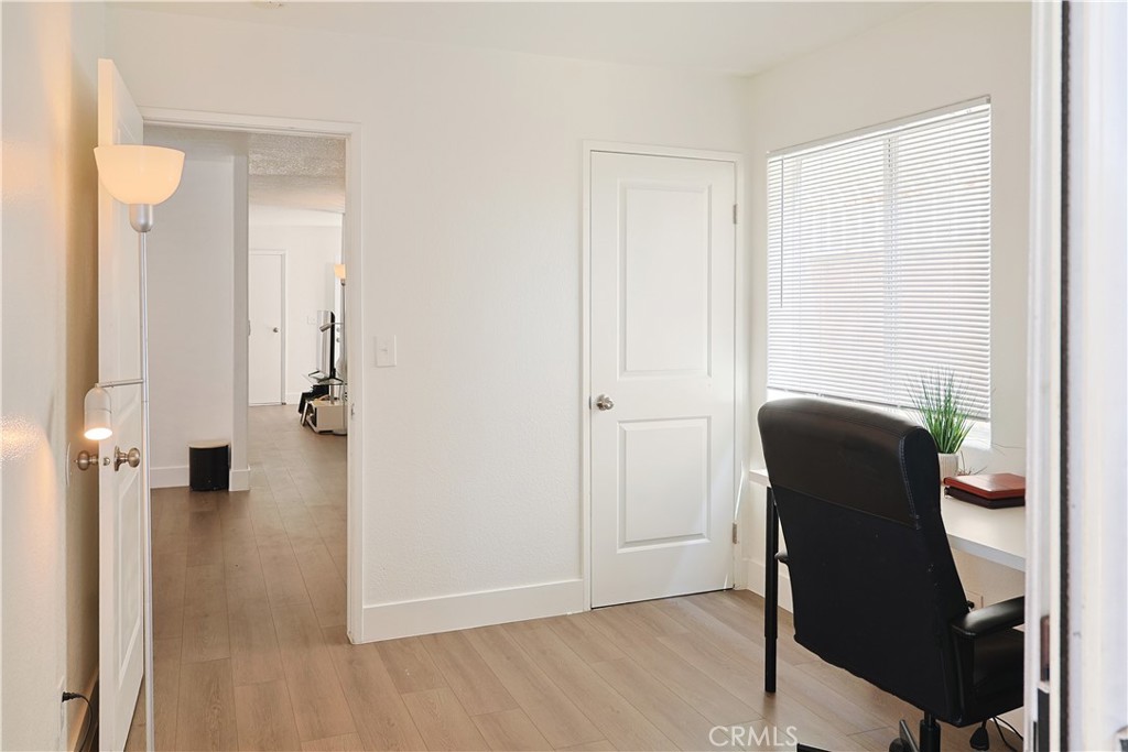 2214 West Wardlow Road Long Beach, CA 90810 - Photo 8 of 24 Gallery Image 8