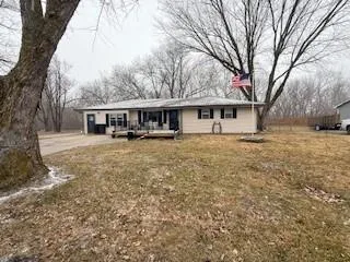 $279,000 | 6 Chickadee Court, Agency, MO 64401