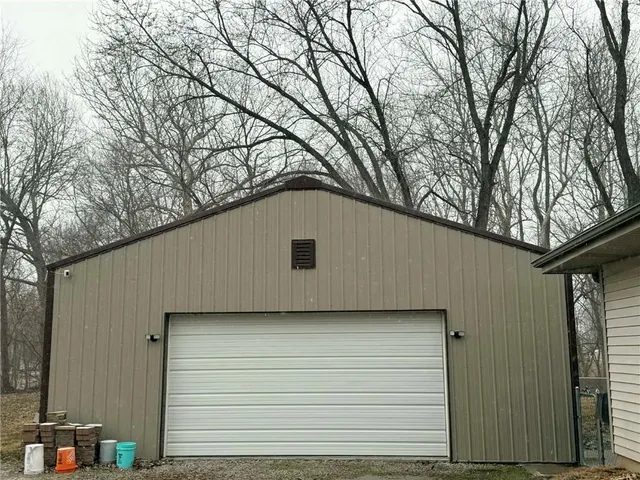 $279,000 | 6 Chickadee Court, Agency, MO 64401