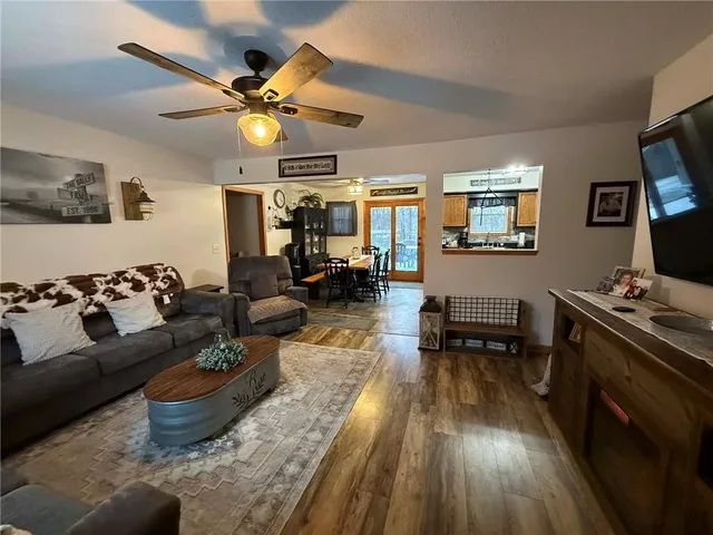 $279,000 | 6 Chickadee Court, Agency, MO 64401