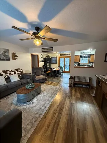 $279,000 | 6 Chickadee Court, Agency, MO 64401