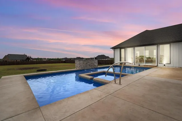 $4,500 | 631 Dove Meadow Trail, Waxahachie, TX 75167