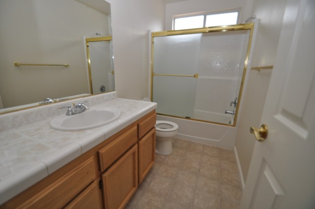 16832 Gas Point Road Cottonwood, CA 96022 - Photo 10 of 12 Hall Bath