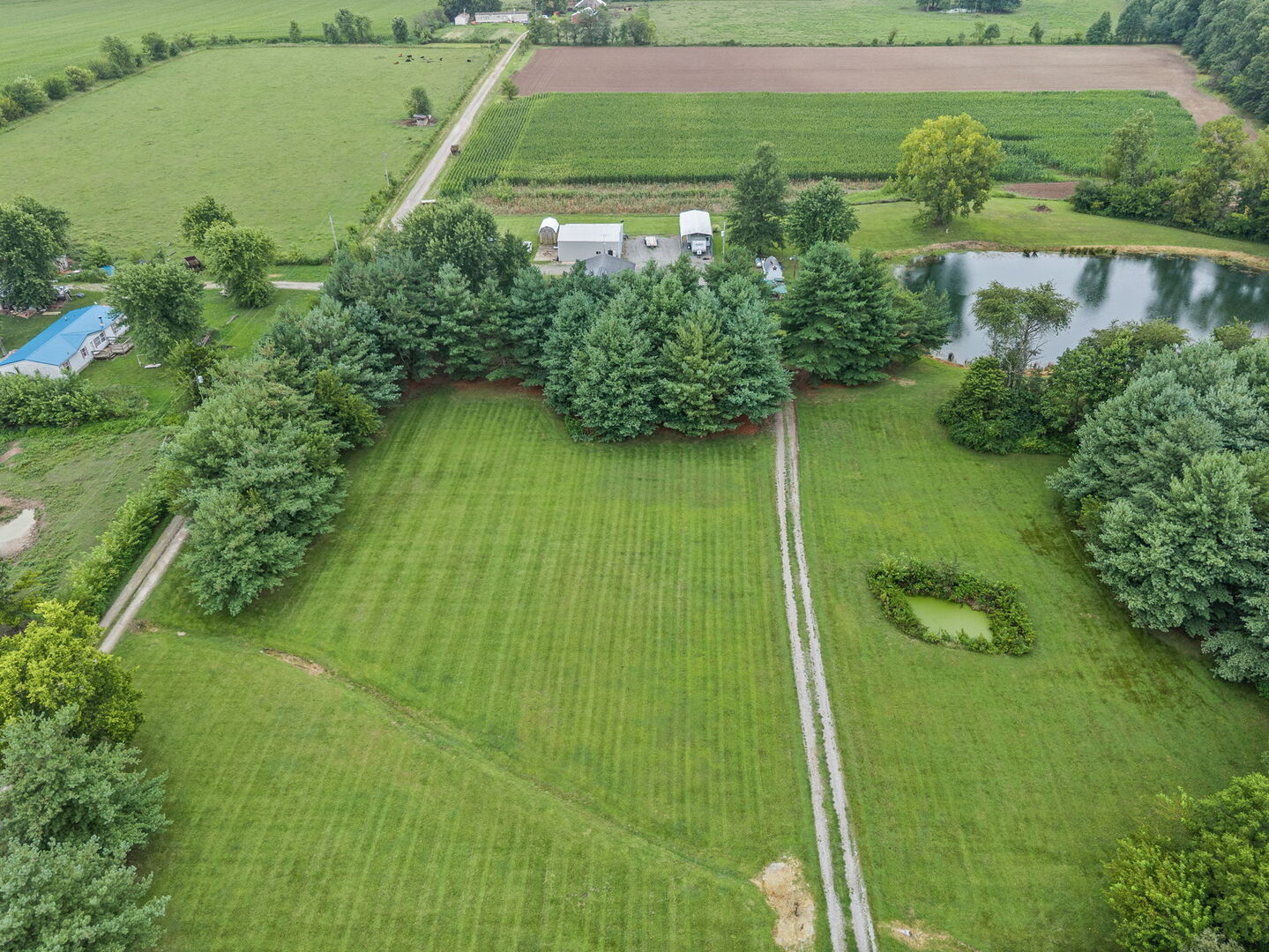4568 State Rte 161 Extension Kell, IL 62853 - Photo 44 of 49 Gallery Image 44