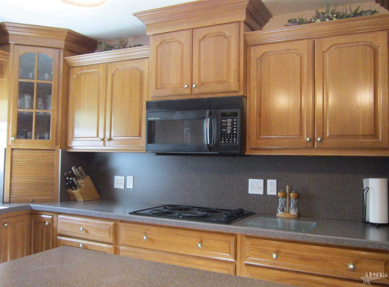 403 East Main Street Butler, IN 46721 - Photo 10 of 30