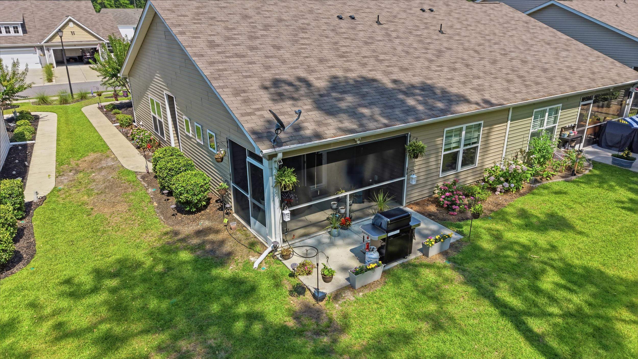 323 Logan Street Little River, SC 29566 - Photo 4 of 66
