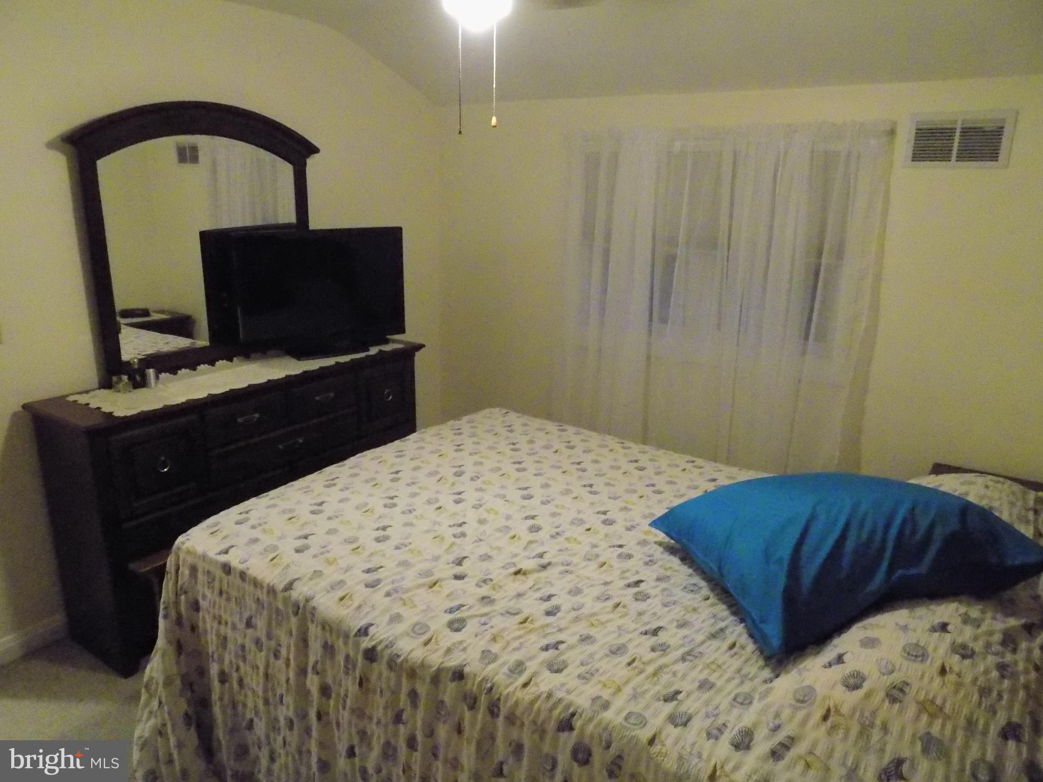 2750 Moorgate Road Baltimore, MD 21222 - Photo 12 of 27 Master Bed Room