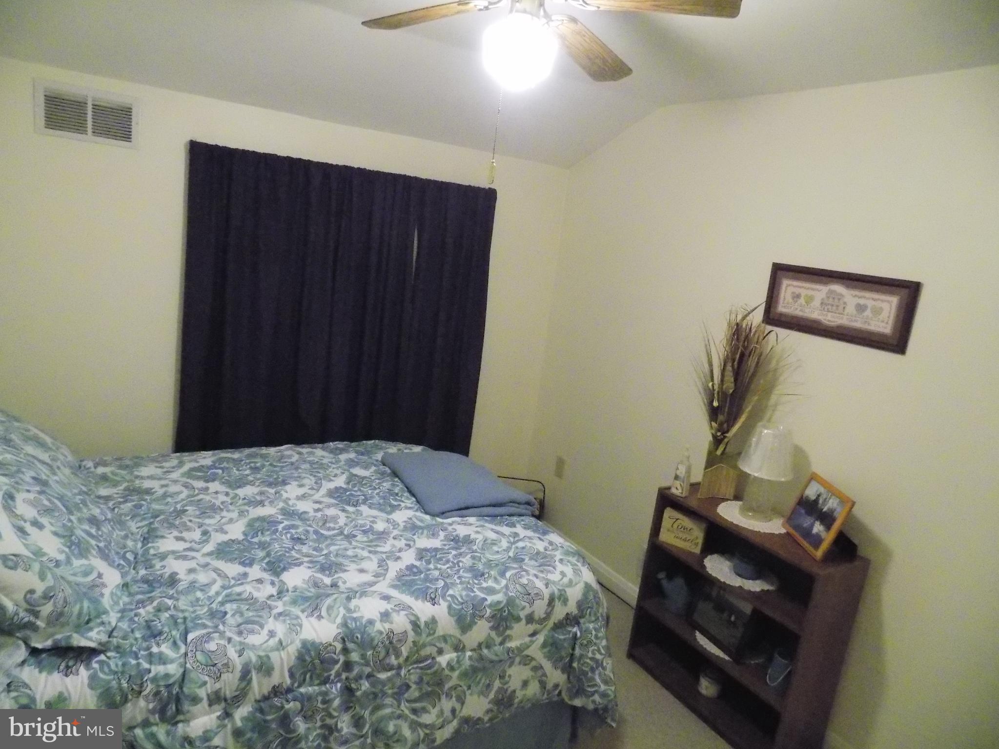 2750 Moorgate Road Baltimore, MD 21222 - Photo 15 of 27 3rd Bedroom