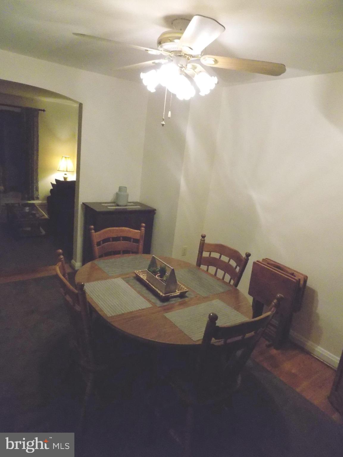 2750 Moorgate Road Baltimore, MD 21222 - Photo 7 of 27 Dining Room