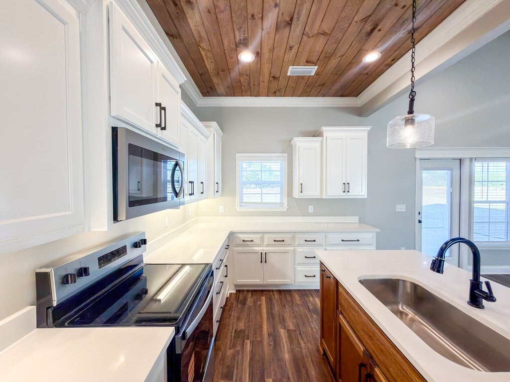 395 Strawder Road Ray City, GA 31645 - Photo 10 of 47 Gallery Image 10