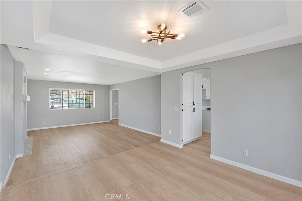 16731 Iwa Road Apple Valley, CA 92307 - Photo 14 of 70