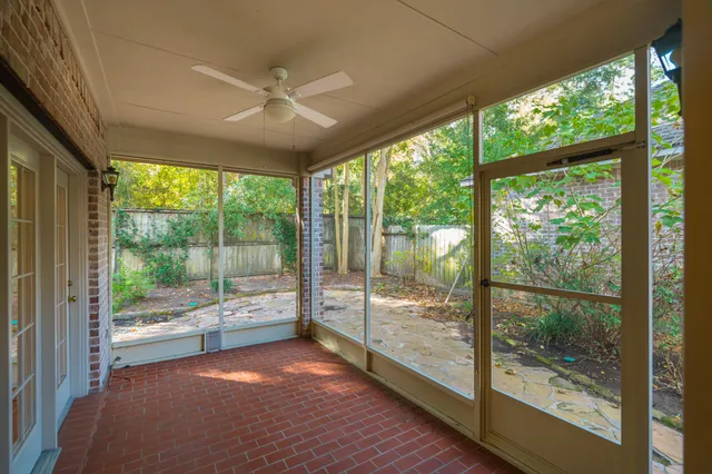 a view of a large window with an outdoor space