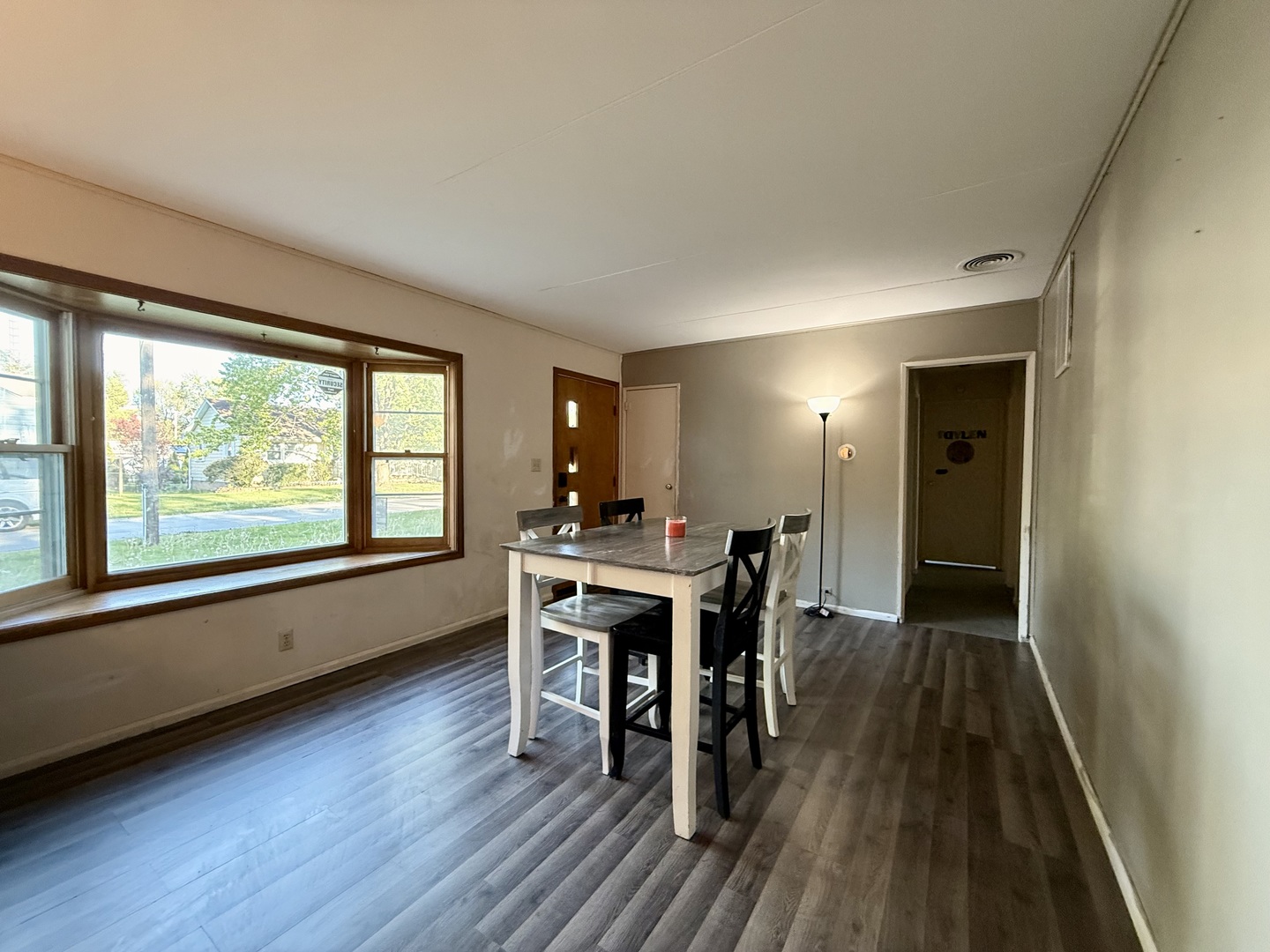 301 South Walnut Street Clinton, IL 61727 - Photo 2 of 27