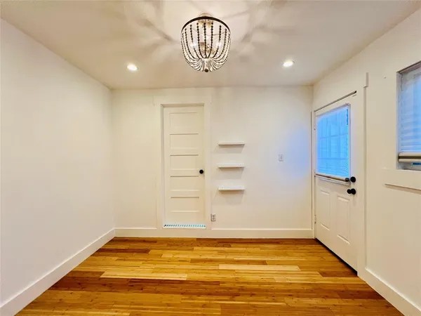 $3,600 | 101 Lindenwood Drive, Fort Worth, TX 76107