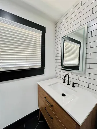 $3,600 | 101 Lindenwood Drive, Fort Worth, TX 76107