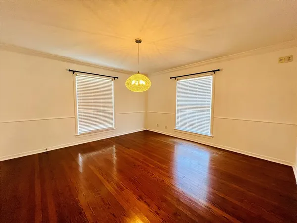 $3,600 | 101 Lindenwood Drive, Fort Worth, TX 76107