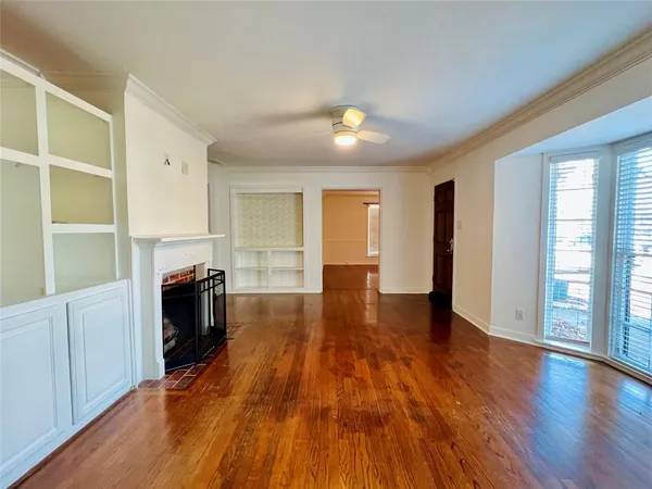 $3,600 | 101 Lindenwood Drive, Fort Worth, TX 76107