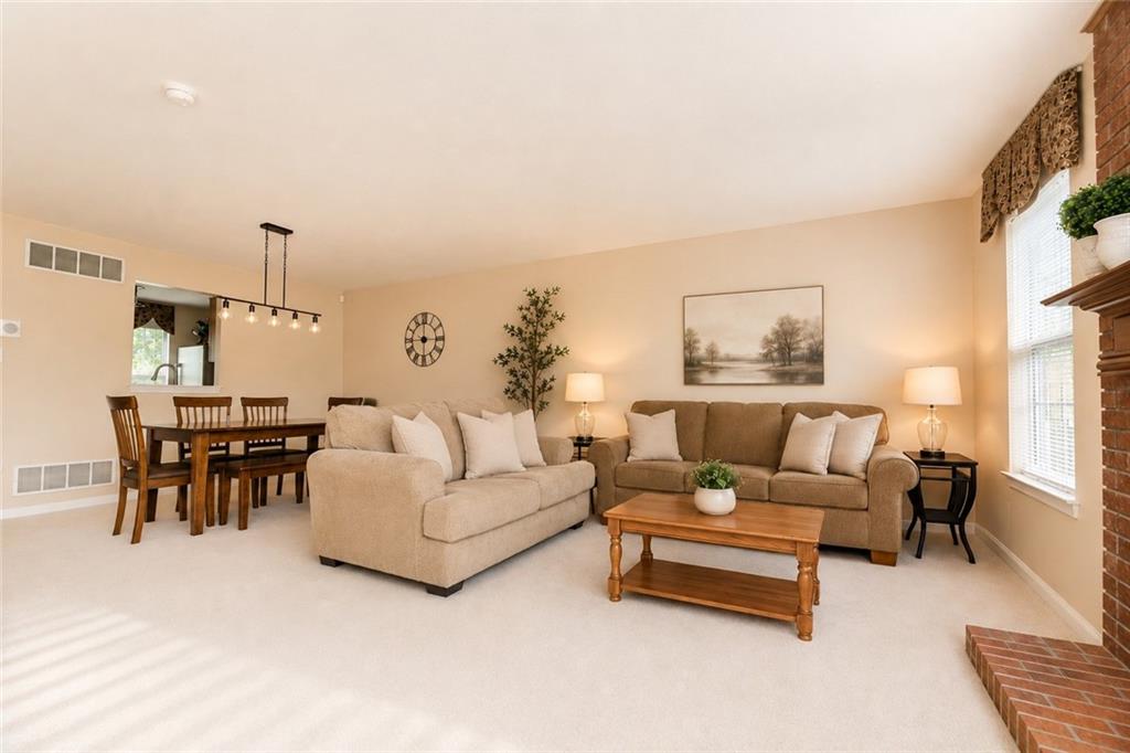 433 Georgetown Court Seven Fields, PA 16046 - Photo 8 of 23