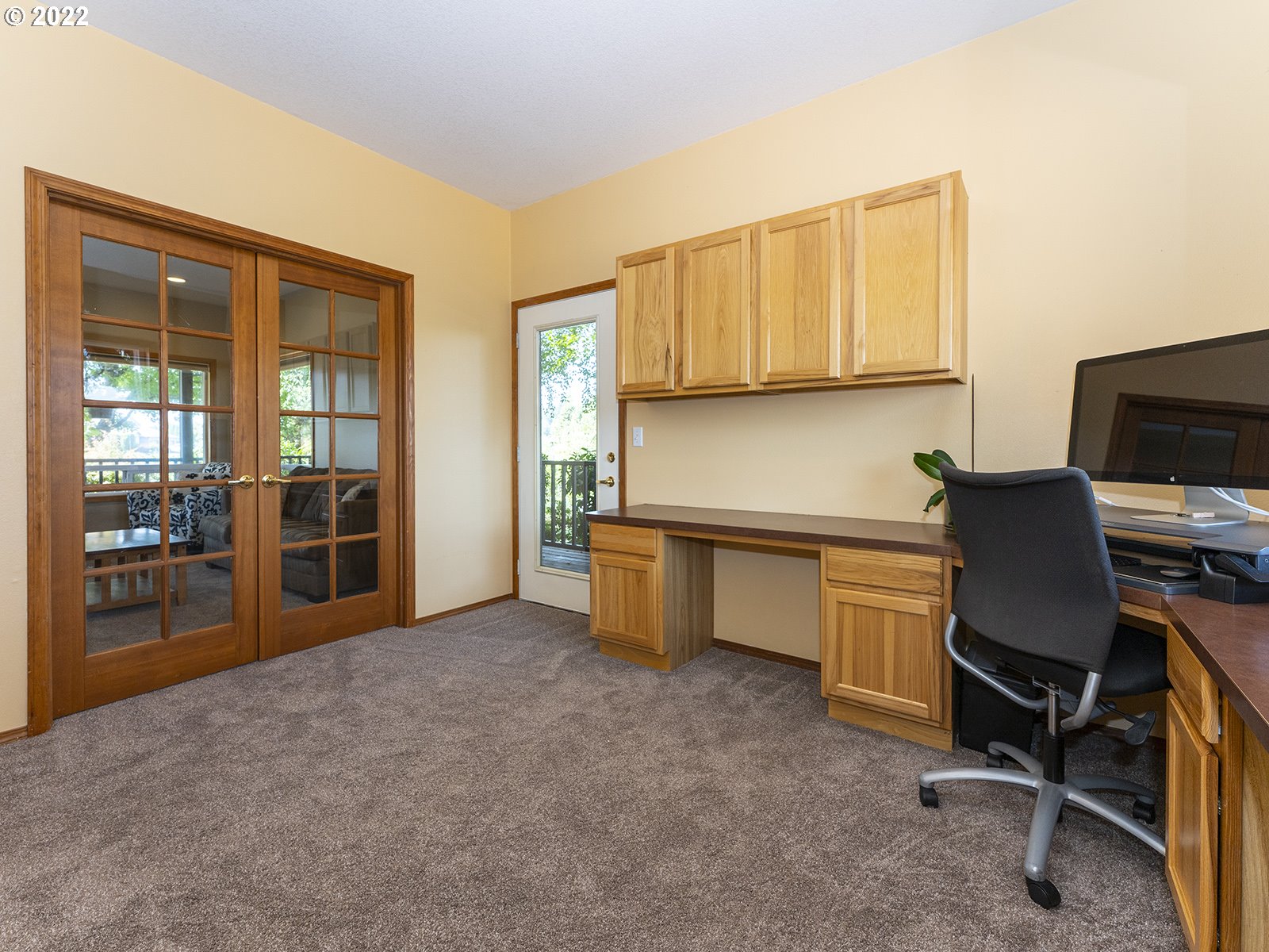 2286 South 31st Court Ridgefield, WA 98642 - Photo 11 of 31 a view of workspace with workspace