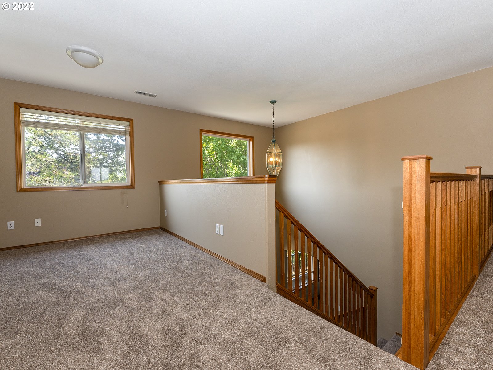 2286 South 31st Court Ridgefield, WA 98642 - Photo 13 of 31 an empty room with windows & cabinet windows