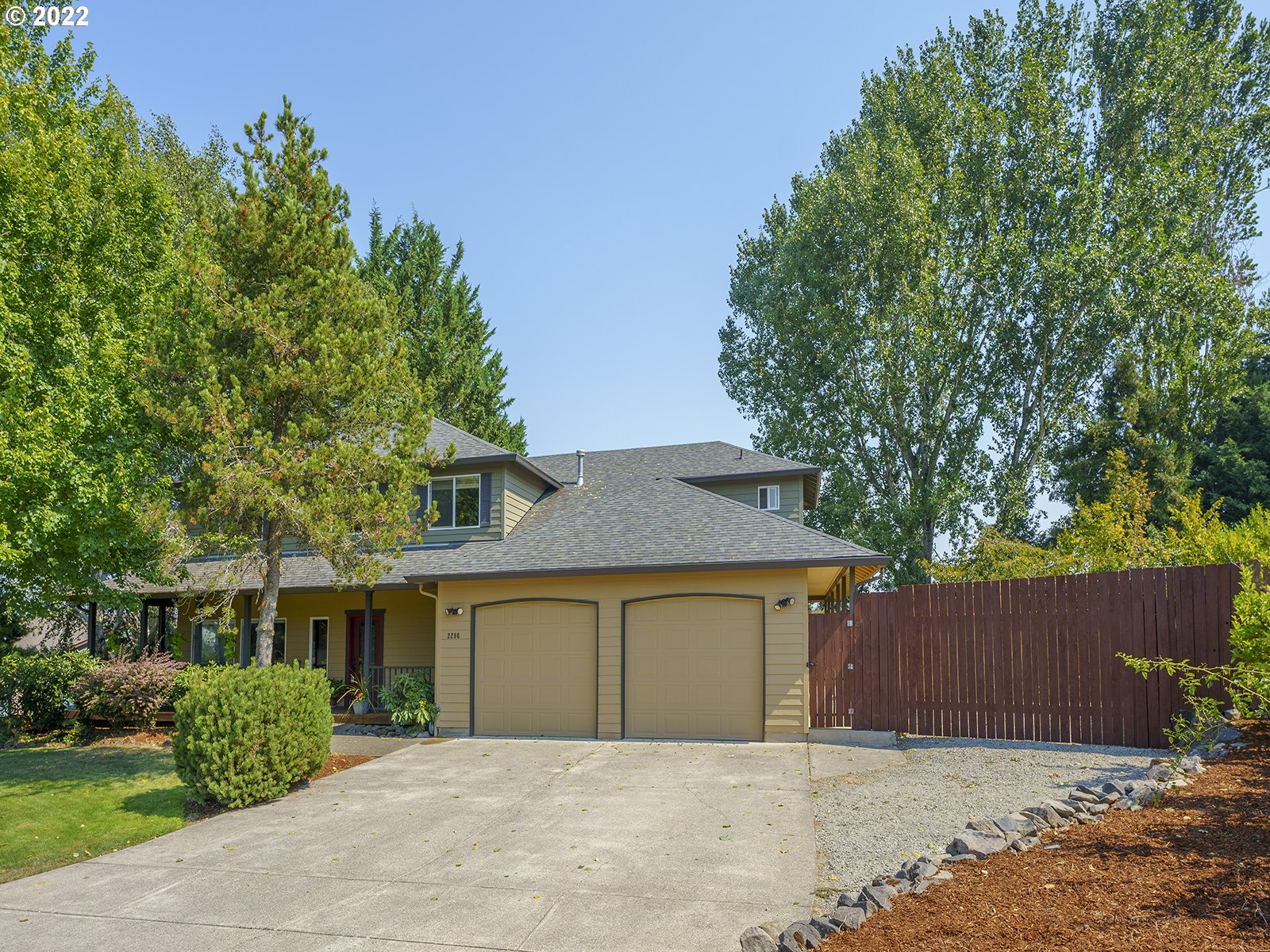 2286 South 31st Court Ridgefield, WA 98642 - Photo 2 of 31 front view of a house