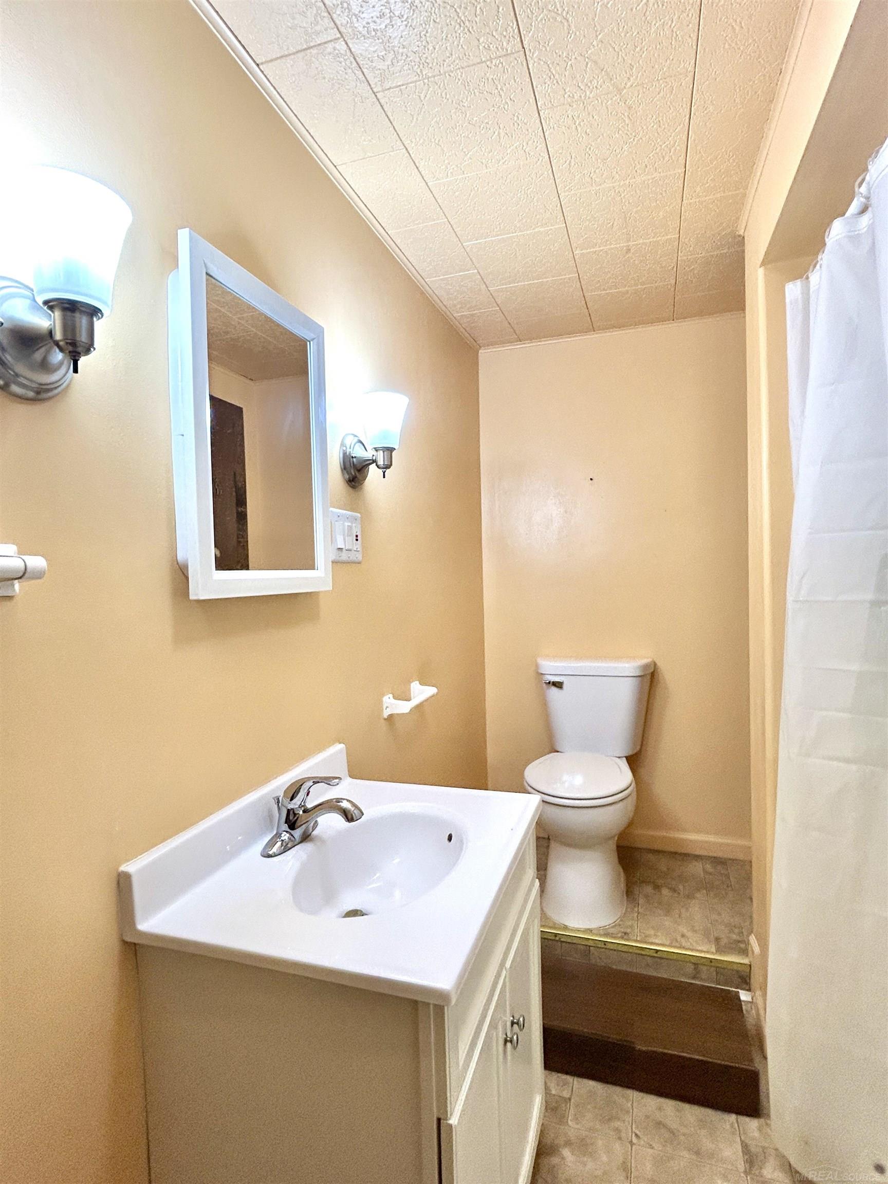 3000 Fay Road Imlay City, MI 48444 - Photo 17 of 23 50155267-6eca15f9-c160-4e07-8162-289db06bf934.JPG