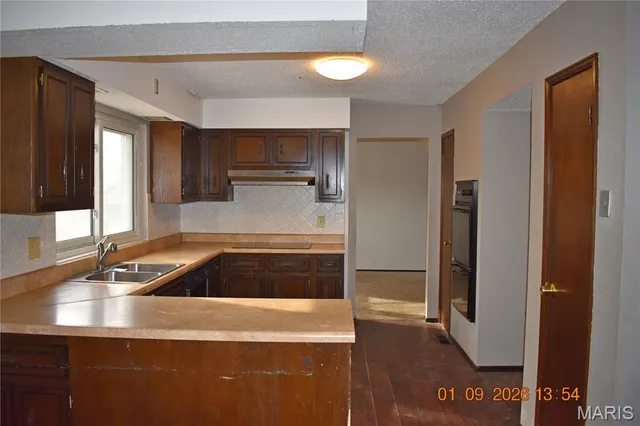 $239,000 | 3938 Hirondelle Lane, Florissant, MO 63034