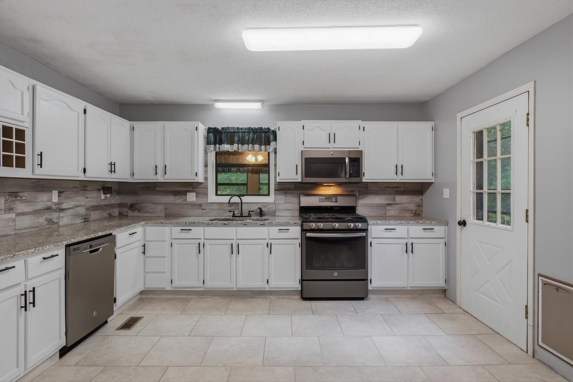 170 Mt Harmony Road Copperhill, TN 37317 - Photo 8 of 50