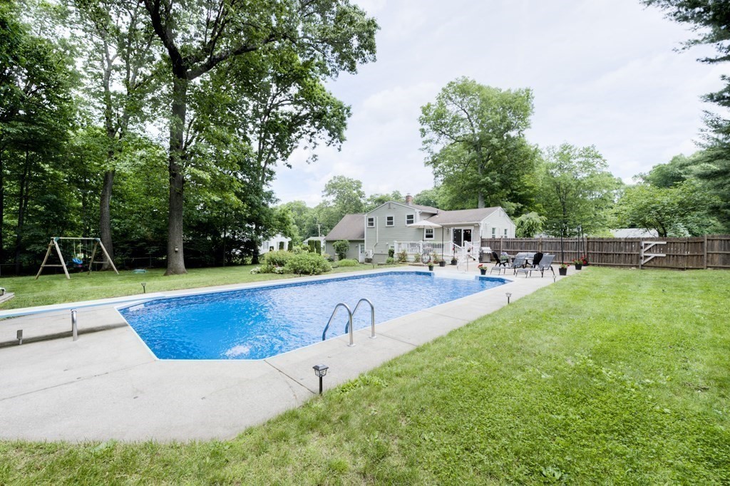 15 Meadow View Road Wilbraham, MA 01095 - Photo 8 of 42 Gallery Image 8