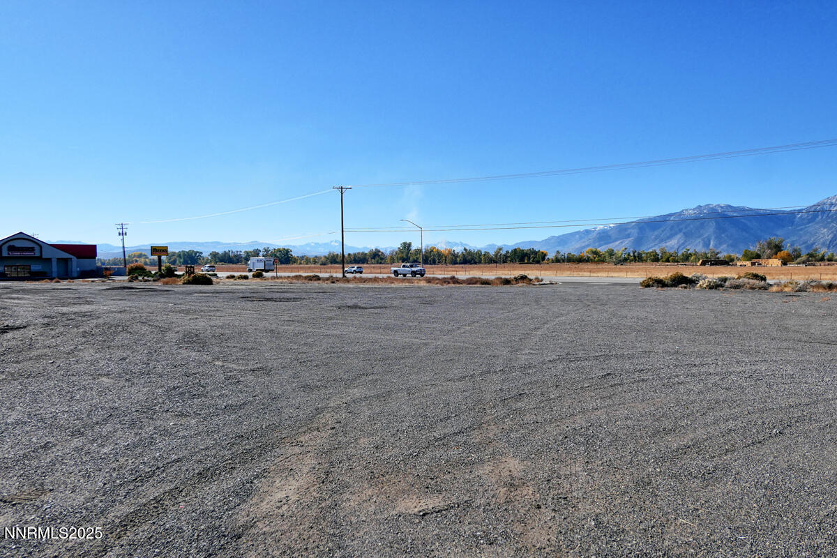 1277 U.S. Highway 395 North Gardnerville, NV 89410 - Photo 13 of 20 026