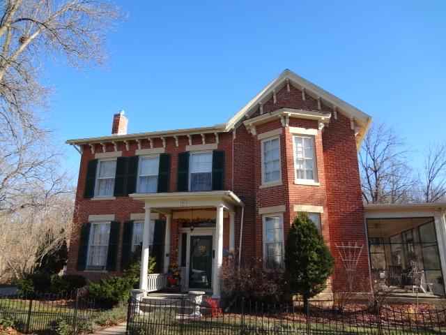 900 3rd Street Galena, IL 61036 - Photo 1 of 6 a front view of a house with a yard