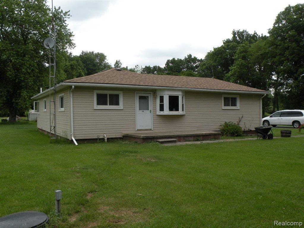 45870 Wear Road Belleville, MI 48111 - Photo 1 of 14 Wear - Front.JPG