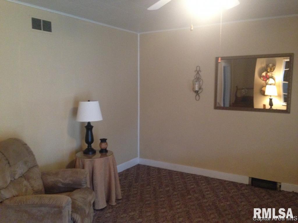 1220 Orchard Avenue Springfield, IL 62702 - Photo 2 of 22