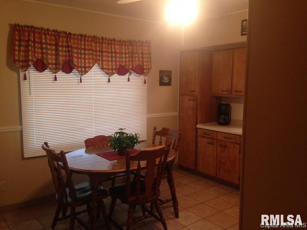 1220 Orchard Avenue Springfield, IL 62702 - Photo 5 of 22