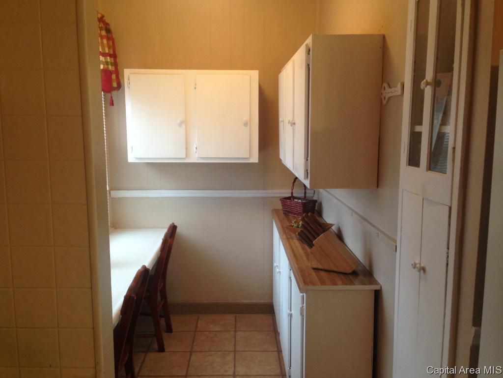 1220 Orchard Avenue Springfield, IL 62702 - Photo 9 of 22
