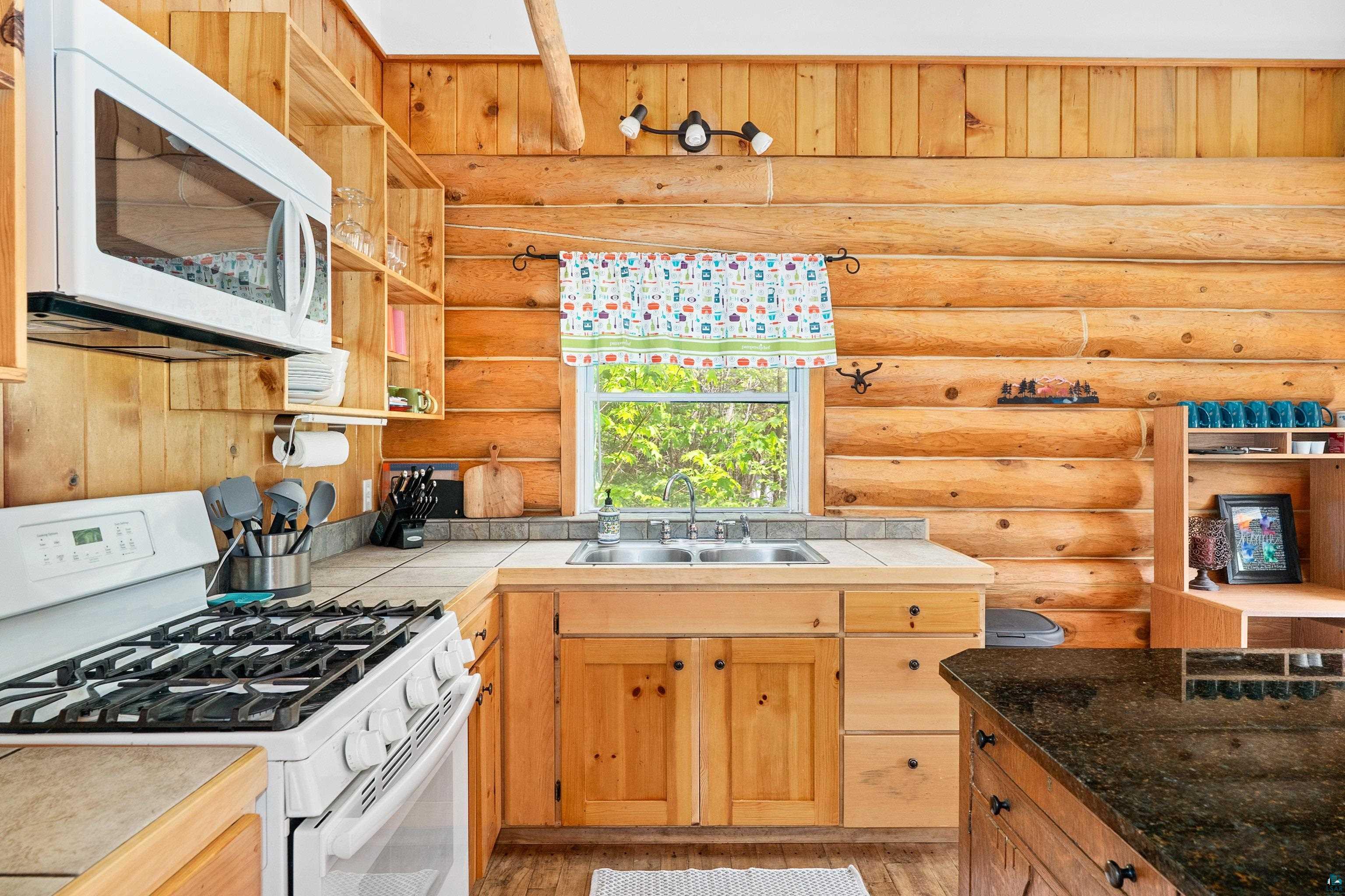 204 East Deeryard Road Grand Marais, MN 55604 - Photo 10 of 50