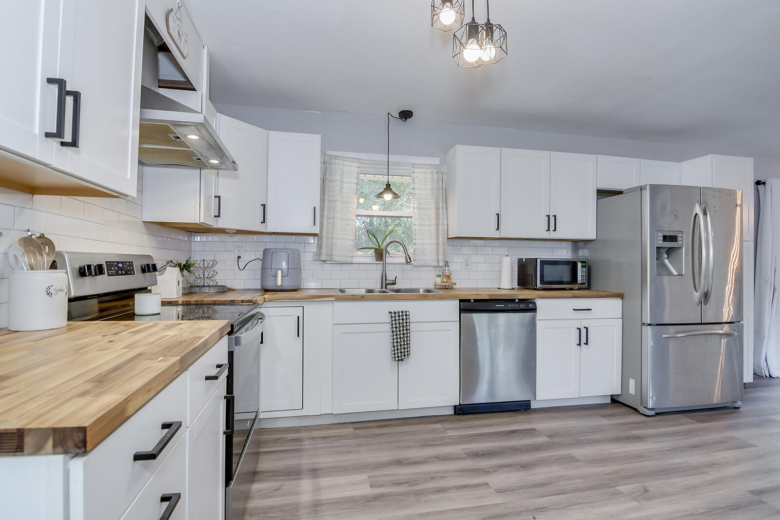 414 North Thompson Street Wrens, GA 30833 - Photo 17 of 33 017