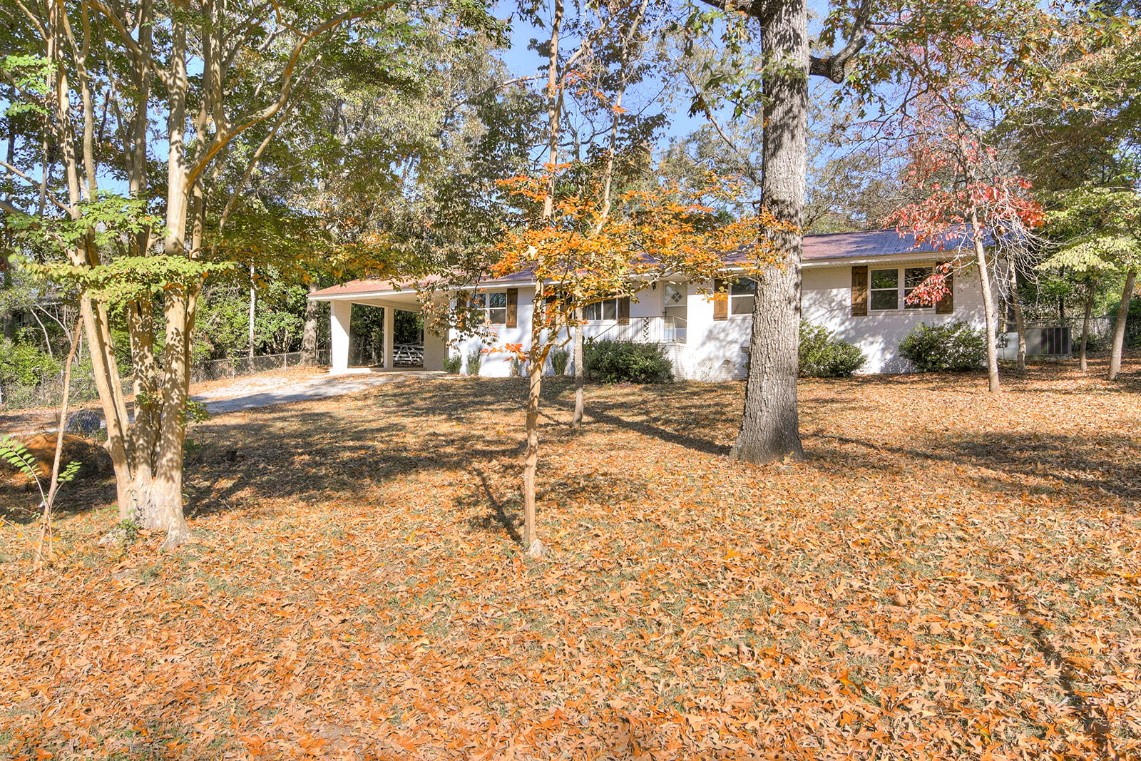 414 North Thompson Street Wrens, GA 30833 - Photo 4 of 33 003