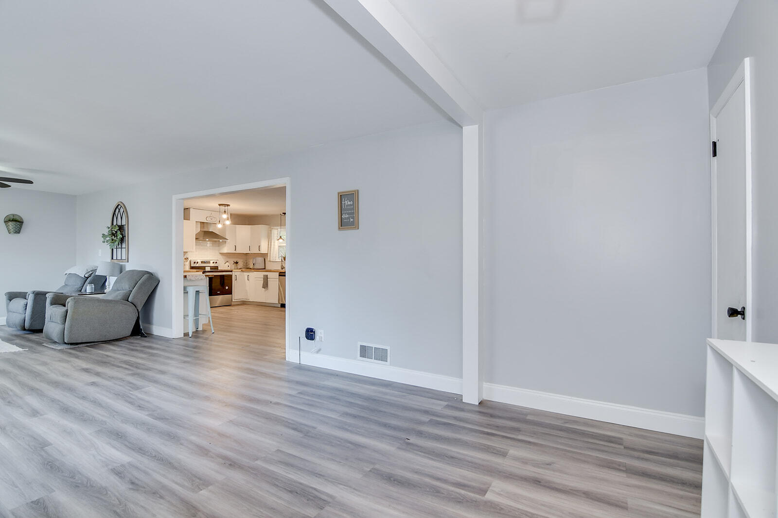 414 North Thompson Street Wrens, GA 30833 - Photo 8 of 33 009