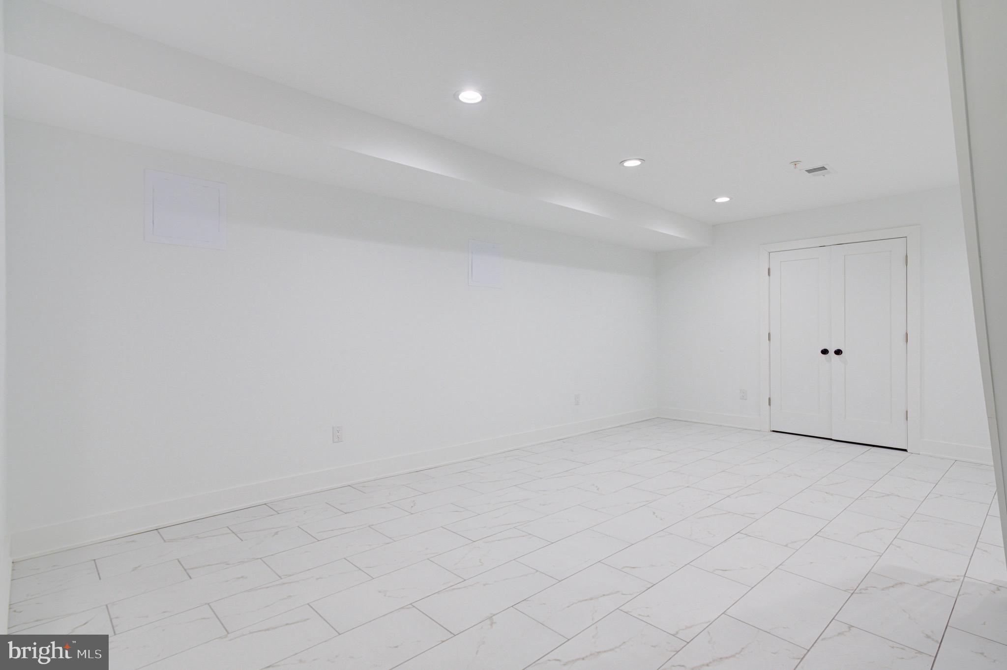 2318 East Hazzard Street Philadelphia, PA 19125 - Photo 35 of 44