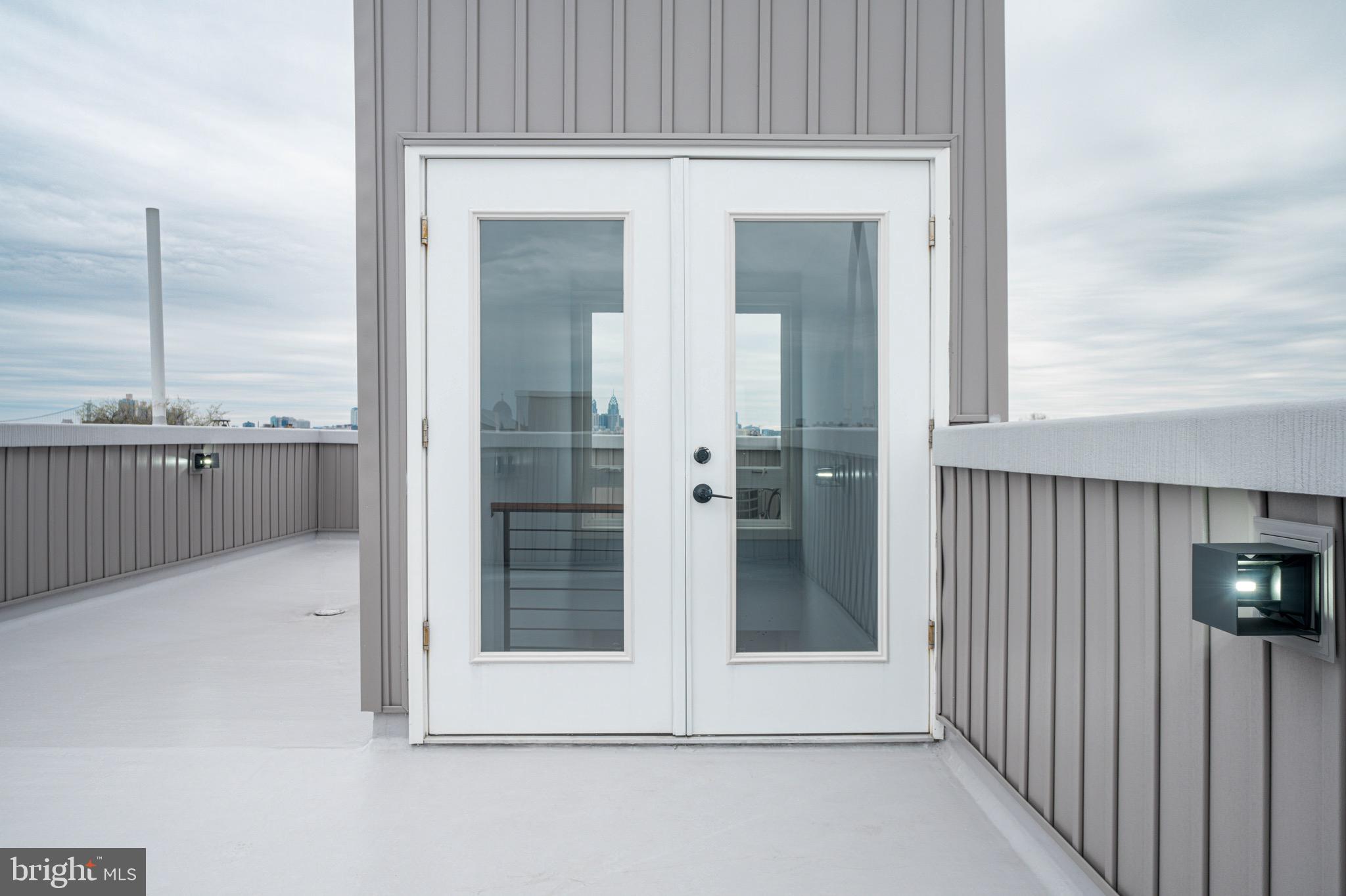 2318 East Hazzard Street Philadelphia, PA 19125 - Photo 41 of 44