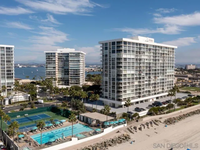 $1,195,000 | 1830 Avenida Del Mundo, Unit 403, Coronado, CA 92118